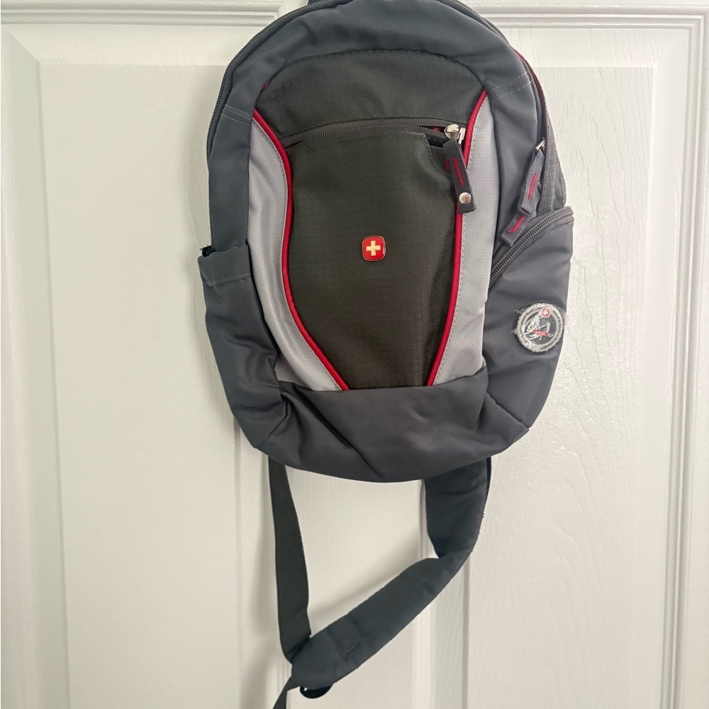 SwissGear Blaze – Gray & Red Mini Backpack for Men, EUC.